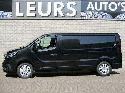 Zwart Occasion 2022 Renault Trafic MPV | € 31.350 (Goede deal)
