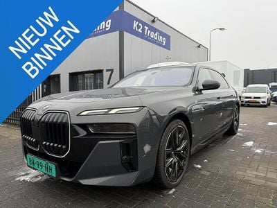 Grijs Occasion 2024 BMW i7 M Sport Sedan | € 77.000 (Goede deal)