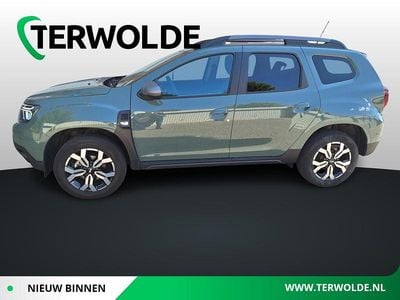 Grijs Gebruikt 2023 Dacia Duster Journey SUV | € 26.840 (Eerlijke prijs)