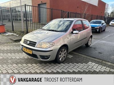 Occasion Fiat Punto Emotion 97 PK (71 kW) 2004 Grijs Hatchback