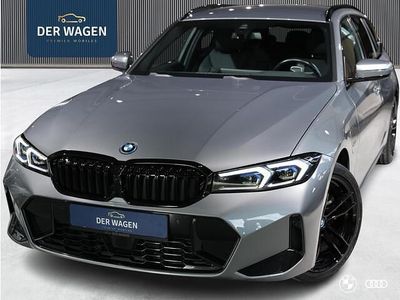 Grijs Occasion 2022 BMW 330 M Sport Stationwagen | € 39.950 (Eerlijke prijs)
