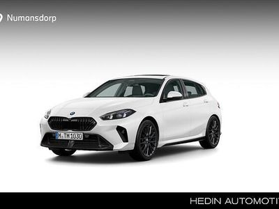 Wit Nieuw 2025 BMW 120 M Sport Hatchback | € 56.596 (Eerlijke prijs)