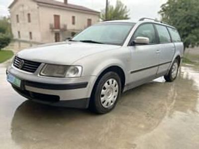 Grijsgrigio Gebruikt 1999 VW Passat Stationwagen | € 1.700