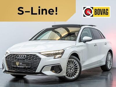 Wit Occasion 2022 Audi A3 Sportback Advanced Hatchback | € 31.950