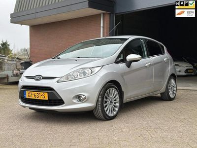 tweedehands Ford Fiesta 1.4 Titanium AUTOMAAT, LEDER, STOELVERW., PDC!!