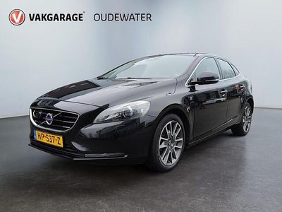 Zwart Gebruikt 2015 Volvo V40 Business Edition Hatchback | € 8.450 (Eerlijke prijs)