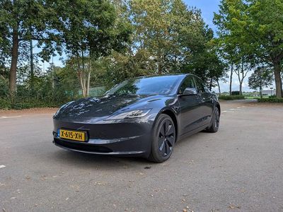 Occasion Tesla Model 3 Long Range AWD 366 kW (498 PK) 2024 Grijs (metallic) Sedan