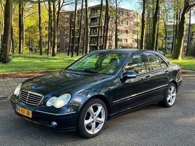 Mercedes C220