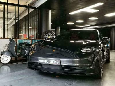 Occasion Porsche Taycan Cross Turismo 349 kW (475 PK) 2022 Zwart Sedan