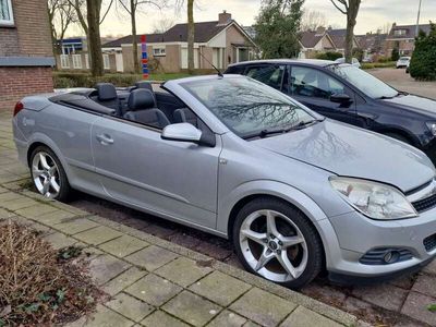 tweedehands Opel Astra 1.8 Cosmo