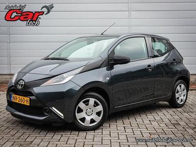 Grijs Occasion 2017 Toyota Aygo Hatchback | € 7.480 (Eerlijke prijs)