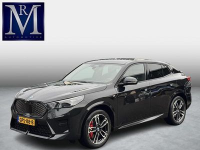 Zwart (metallic) Occasion 2024 BMW iX2 M Sport SUV | € 42.899 (Eerlijke prijs)