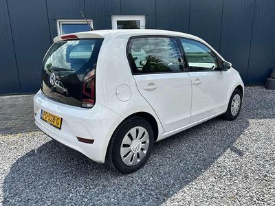 Wit Gebruikt 2017 VW up! Move Hatchback | € 7.999 (Eerlijke prijs)