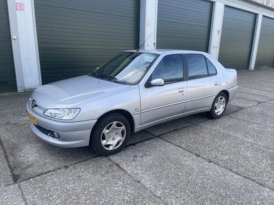 Peugeot 306