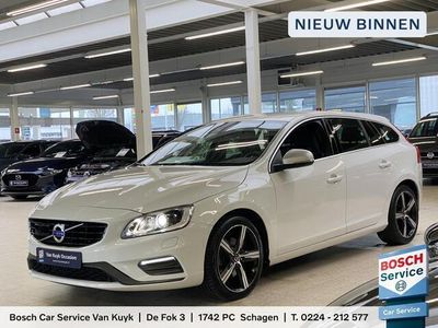 tweedehands Volvo V60 2.0 T4 Business Sport R-Design / 190 Pk / Automaat