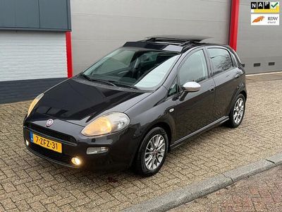 Zwart Gebruikt 2014 Fiat Punto Evo Lounge Hatchback | € 3.749 (Eerlijke prijs)