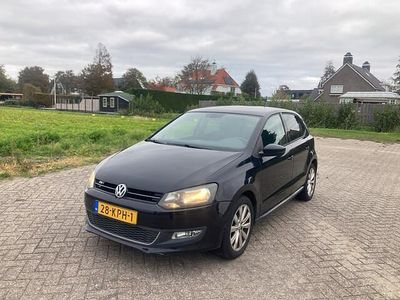 Zwart Gebruikt 2010 VW Polo Highline Hatchback | € 2.799 (Duur)