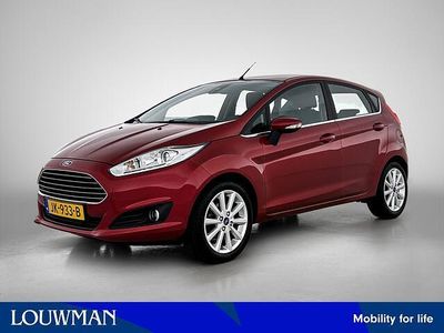 Rood metallic Gebruikt 2016 Ford Fiesta Titanium Hatchback | € 8.950 (Eerlijke prijs)