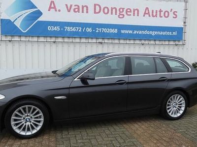 Grijs Gebruikt 2010 BMW 523 Executive Sedan | € 13.795 (Eerlijke prijs)