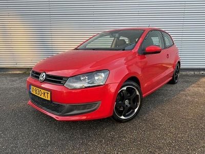 Rood Occasion 2010 VW Polo Trendline Hatchback | € 4.200 (Goede deal)