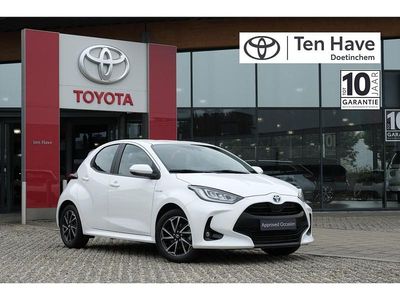 Wit Gebruikt 2021 Toyota Yaris Hybrid Hatchback | € 20.900 (Iets duurder)