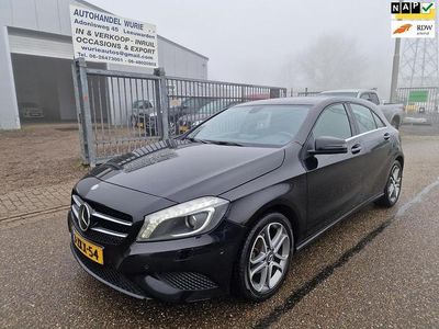 Zwart Occasion 2015 Mercedes A180 Edition Hatchback | € 8.445 (Eerlijke prijs)