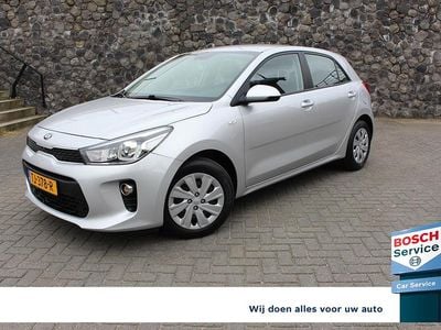 Grijs, metallic lak Gebruikt 2018 Kia Rio Comfort Hatchback | € 12.350 (Eerlijke prijs)