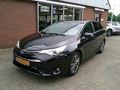 Occasion Toyota Avensis Skyview Edition 147 PK (108 kW) 2018 Zwart Stationwagen