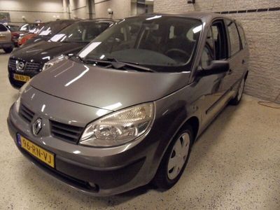 Grijs Gebruikt 2005 Renault Grand Scénic II Expression MPV | € 3.330