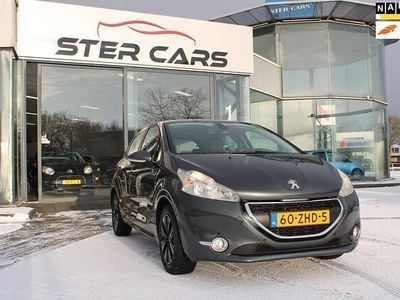 Grijs Gebruikt 2012 Peugeot 208 Envy Hatchback | € 4.150 (Goede deal)