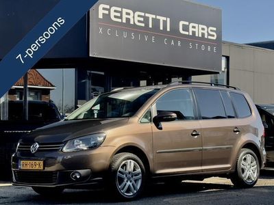 Bruin Gebruikt 2013 VW Touran MPV | € 9.900 (Iets duurder)