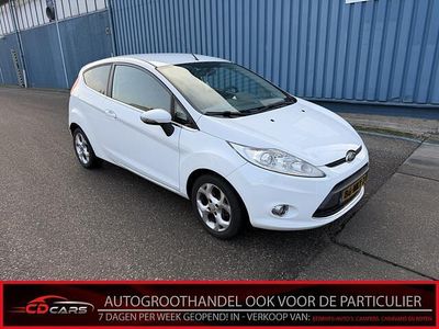 Wit Occasion 2010 Ford Fiesta Titanium Hatchback | € 2.500 (Eerlijke prijs)