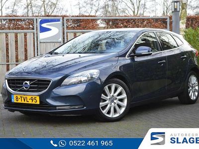 Blauw Gebruikt 2014 Volvo V40 Momentum Hatchback | € 15.400 (Iets duurder)