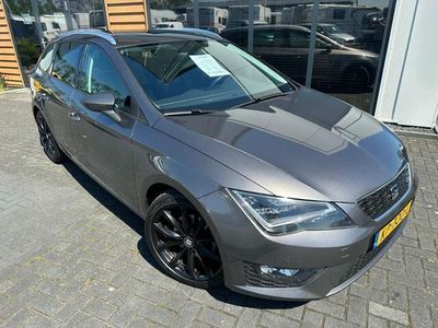 tweedehands Seat Leon ST 1.4 TSI FR Xcellence Pano,18 Inch,Camera