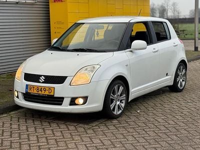 Wit Gebruikt 2008 Suzuki Swift Hatchback | € 1.750 (Goede deal)