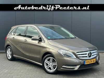 Grijs Gebruikt 2013 Mercedes B180 MPV | € 12.950 (Eerlijke prijs)