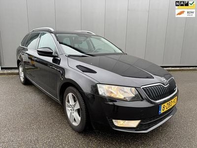 Occasion Skoda Octavia Business Line 110 PK (80 kW) 2014 Zwart Hatchback