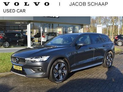 Grijs Occasion 2020 Volvo V60 CC Pro Stationwagen | € 28.500 (Goede deal)