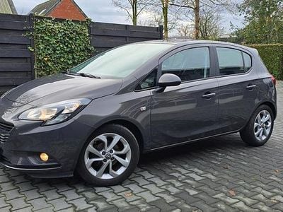 Grijs (metallic) Gebruikt 2016 Opel Corsa Edition Hatchback | € 6.950 (Goede deal)