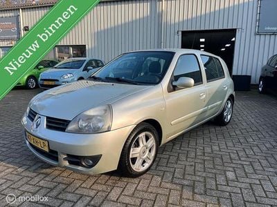 Occasion Renault Clio II Campus 98 PK (72 kW) 2007 Beige (metallic) Hatchback