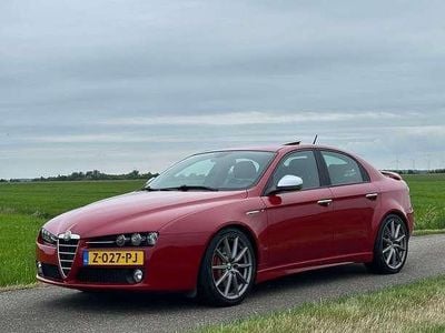 Occasion Alfa Romeo 159 Ti 200 PK (147 kW) 2009 Rood Sedan