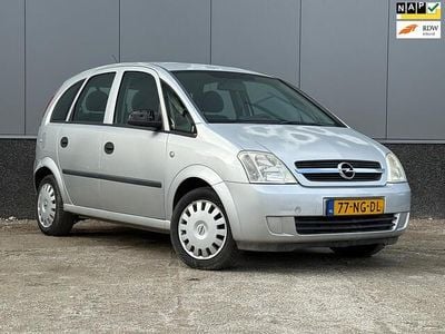 Grijs Occasion 2003 Opel Meriva Essentia MPV | € 695 (Eerlijke prijs)