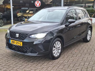 Zwart (metallic) Gebruikt 2025 Seat Arona Business SUV | € 23.900 (Eerlijke prijs)