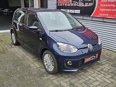 Blauw (metallic) Occasion 2015 VW up! high up! Hatchback | € 6.795 (Eerlijke prijs)