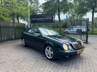 Zwart (metallic) Occasion 2000 Mercedes CLK320 Avantgarde Cabriolet | € 5.490 (Super prijs)