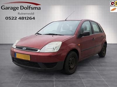Occasion Ford Fiesta Ambiente 80 PK (58 kW) 2002 Rood (metallic) Hatchback