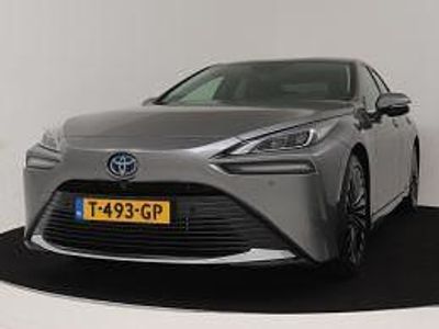 Grijs metallic Gebruikt 2022 Toyota Mirai Sedan | € 32.945