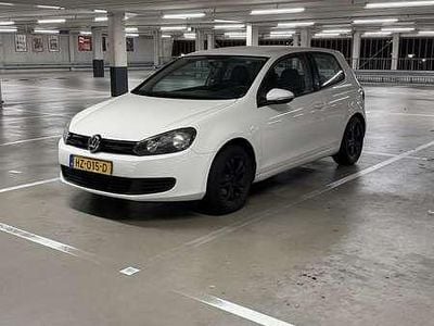 Wit Gebruikt 2010 VW Golf VI Hatchback | € 5.500 (Eerlijke prijs)
