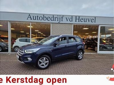 Blauw (metallic) Gebruikt 2018 Ford Kuga Titanium SUV | € 14.950 (Eerlijke prijs)