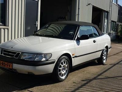 Wit Occasion 1995 Saab 900 Hatchback | € 2.950